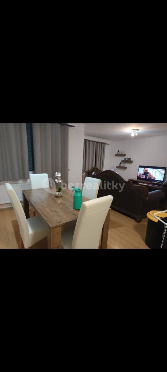 Pronájem bytu 2+kk 62 m², Chmelová, Vestec, Středočeský kraj Pronájem bytu 2+kk 62 m², Chmelová, Vestec, Středočeský kraj