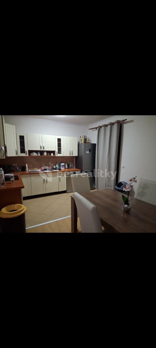 Pronájem bytu 2+kk 62 m², Chmelová, Vestec, Středočeský kraj Pronájem bytu 2+kk 62 m², Chmelová, Vestec, Středočeský kraj