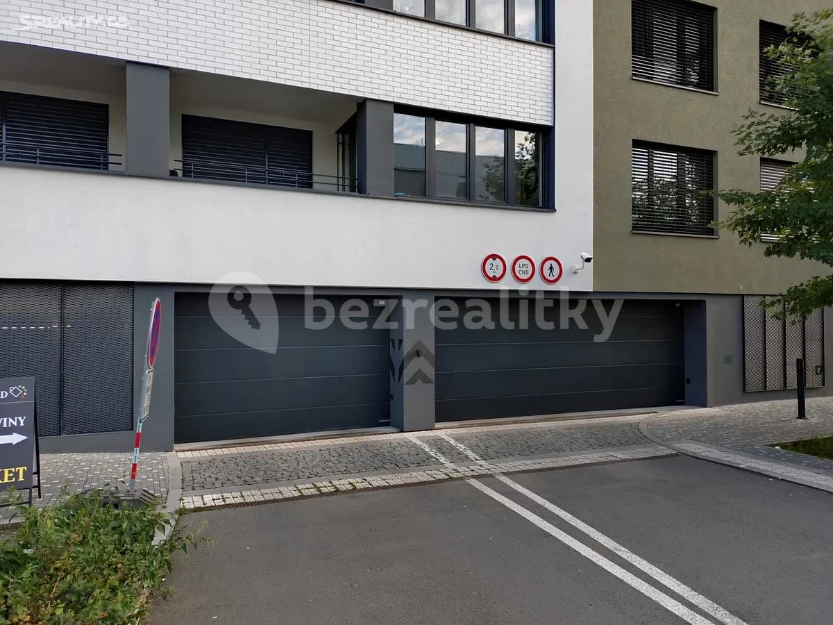 Pronájem garáže 12 m², U Pergamenky, Praha, Praha Pronájem garáže 12 m², U Pergamenky, Praha, Praha