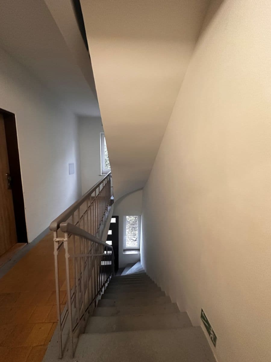 Pronájem bytu 1+kk 27 m², gen. Svobody, Teplice, Ústecký kraj Pronájem bytu 1+kk 27 m², gen. Svobody, Teplice, Ústecký kraj