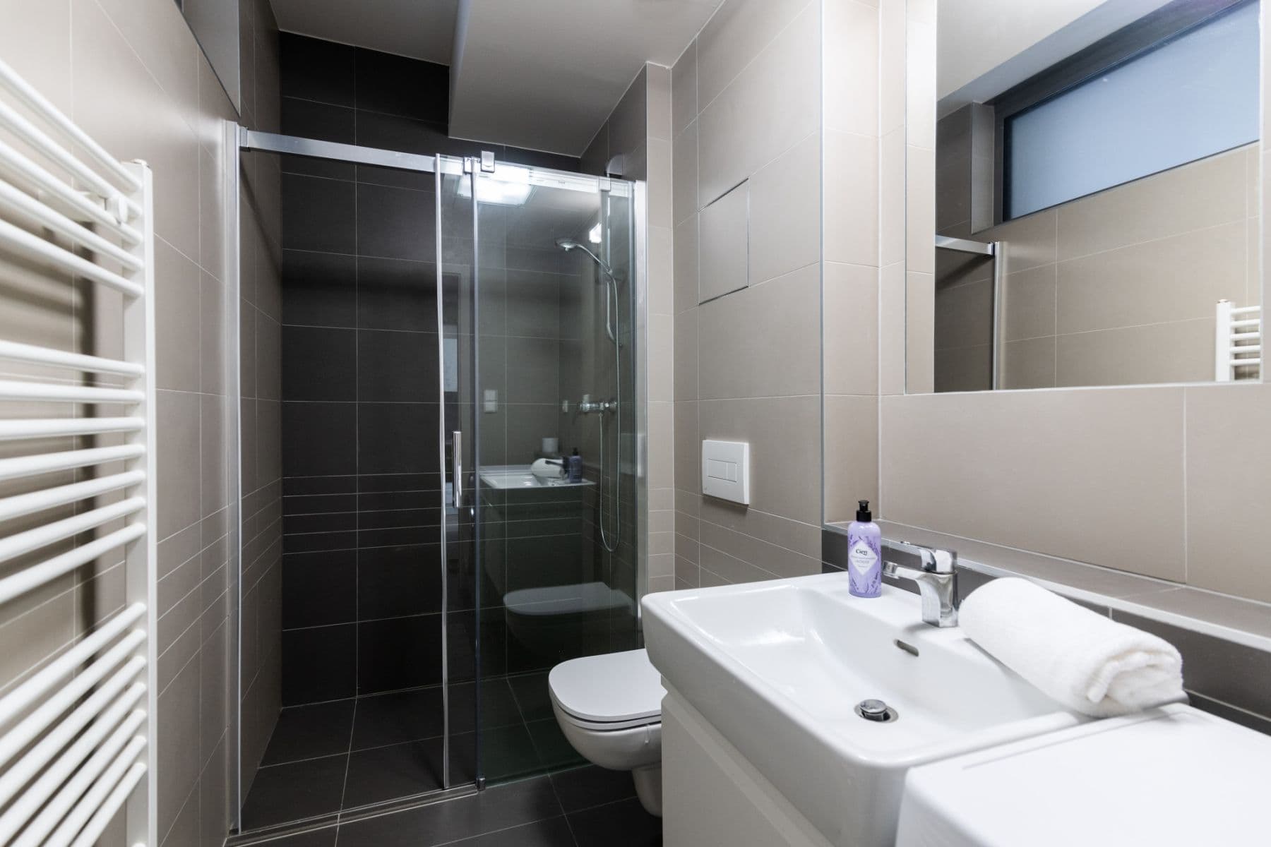 Pronájem bytu 35 m², Hlaváčkova, Praha, Praha Pronájem bytu 35 m², Hlaváčkova, Praha, Praha