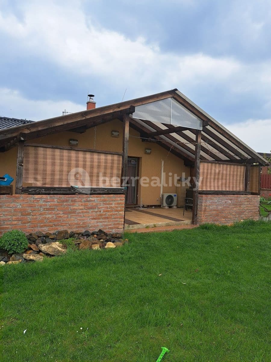 Pronájem domu 130 m², pozemek 697 m², Dlážděná, Postřižín, Středočeský kraj Pronájem domu 130 m², pozemek 697 m², Dlážděná, Postřižín, Středočeský kraj
