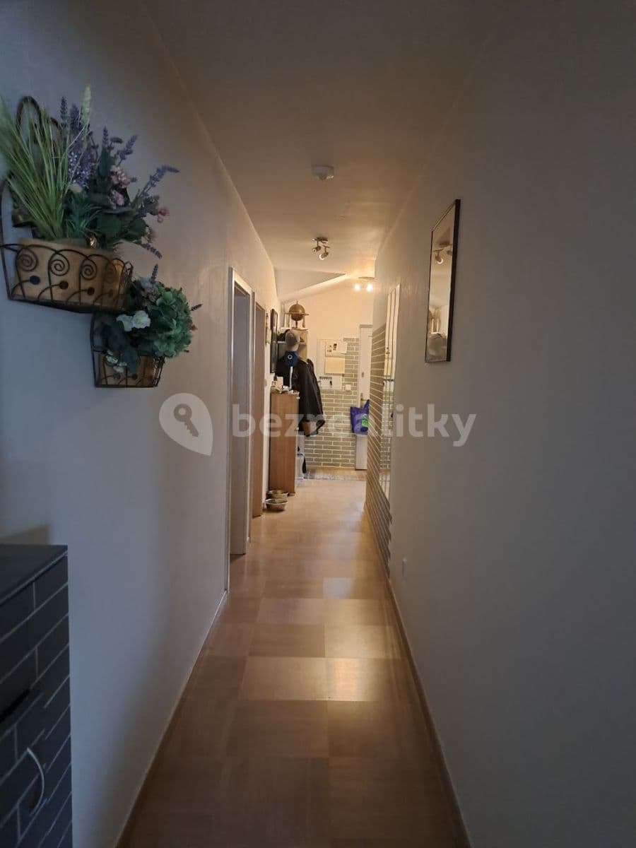 Pronájem domu 130 m², pozemek 697 m², Dlážděná, Postřižín, Středočeský kraj Pronájem domu 130 m², pozemek 697 m², Dlážděná, Postřižín, Středočeský kraj