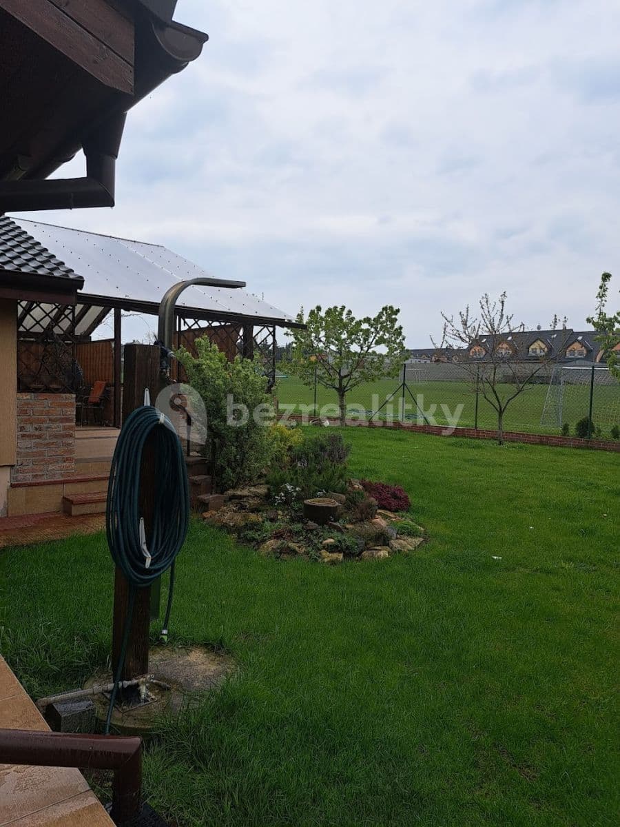 Pronájem domu 130 m², pozemek 697 m², Dlážděná, Postřižín, Středočeský kraj Pronájem domu 130 m², pozemek 697 m², Dlážděná, Postřižín, Středočeský kraj