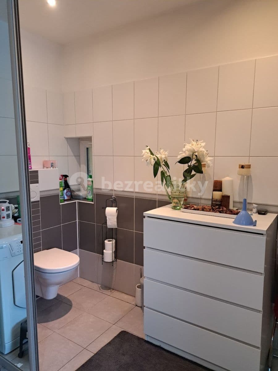 Pronájem domu 130 m², pozemek 697 m², Dlážděná, Postřižín, Středočeský kraj Pronájem domu 130 m², pozemek 697 m², Dlážděná, Postřižín, Středočeský kraj