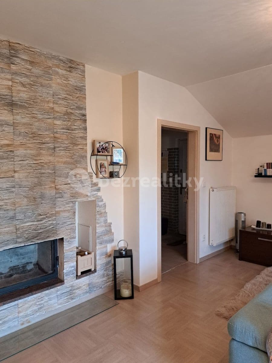 Pronájem domu 130 m², pozemek 697 m², Dlážděná, Postřižín, Středočeský kraj Pronájem domu 130 m², pozemek 697 m², Dlážděná, Postřižín, Středočeský kraj