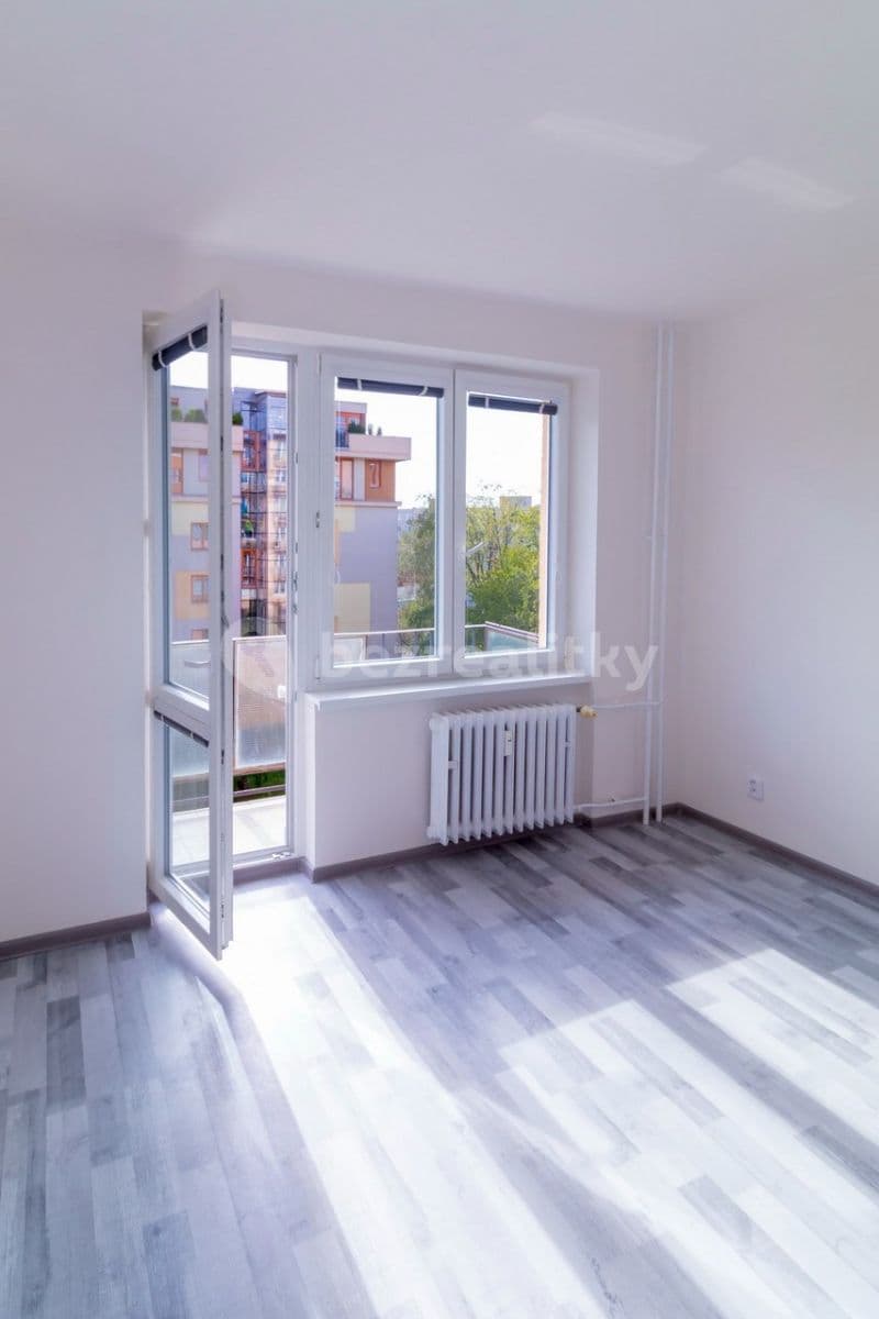 Pronájem bytu 2+1 53 m², Pod Lipami, Praha, Praha Pronájem bytu 2+1 53 m², Pod Lipami, Praha, Praha