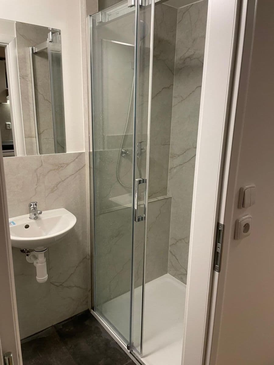 Pronájem bytu 1+kk 19 m², Křížová, Praha, Praha Pronájem bytu 1+kk 19 m², Křížová, Praha, Praha