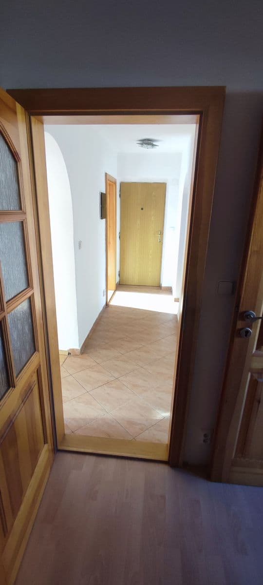 Pronájem bytu 5+1 60 m², Rákosníkova, Neveklov, Středočeský kraj Pronájem bytu 5+1 60 m², Rákosníkova, Neveklov, Středočeský kraj