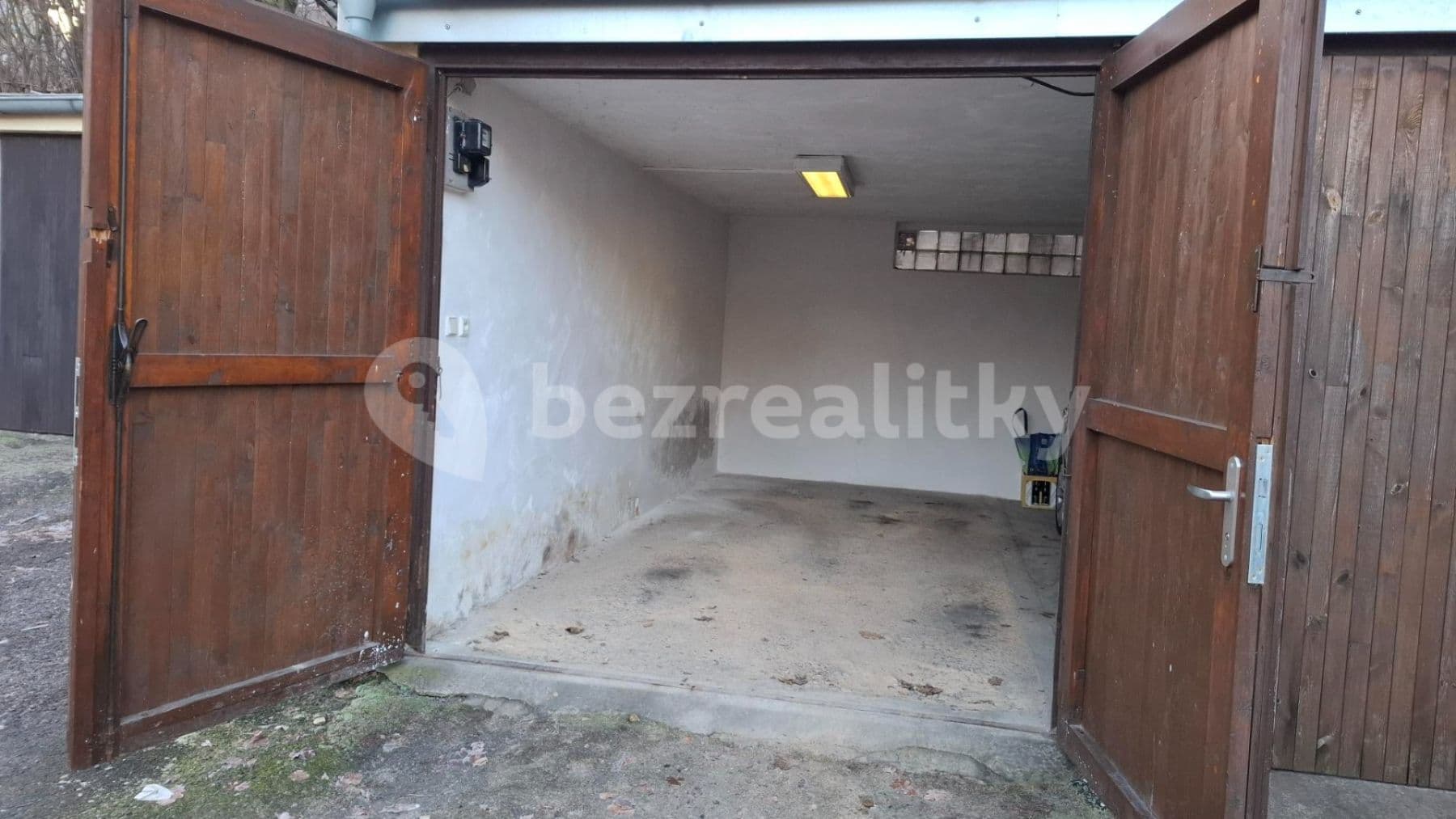 Pronájem garáže 27 m², U Klavírky, Praha, Praha Pronájem garáže 27 m², U Klavírky, Praha, Praha