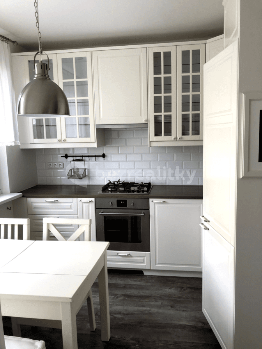 Pronájem bytu 3+1 63 m², Valachův žleb, Zlín, Zlínský kraj Pronájem bytu 3+1 63 m², Valachův žleb, Zlín, Zlínský kraj