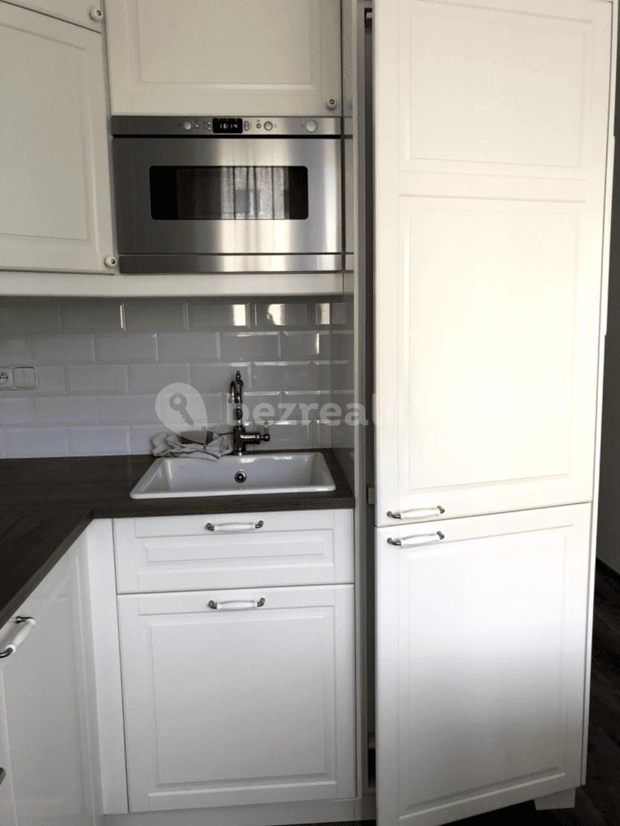 Pronájem bytu 3+1 63 m², Valachův žleb, Zlín, Zlínský kraj Pronájem bytu 3+1 63 m², Valachův žleb, Zlín, Zlínský kraj