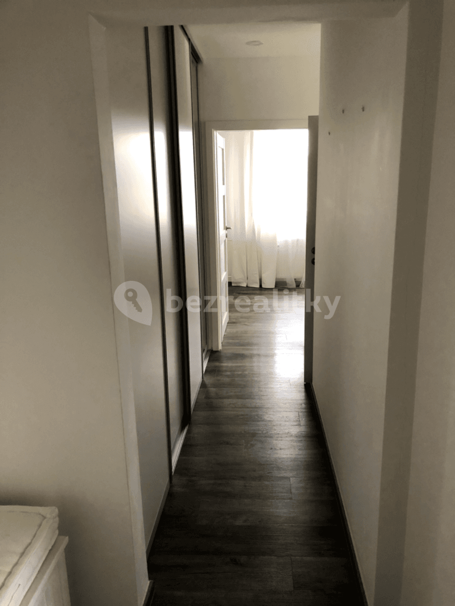 Pronájem bytu 3+1 63 m², Valachův žleb, Zlín, Zlínský kraj Pronájem bytu 3+1 63 m², Valachův žleb, Zlín, Zlínský kraj