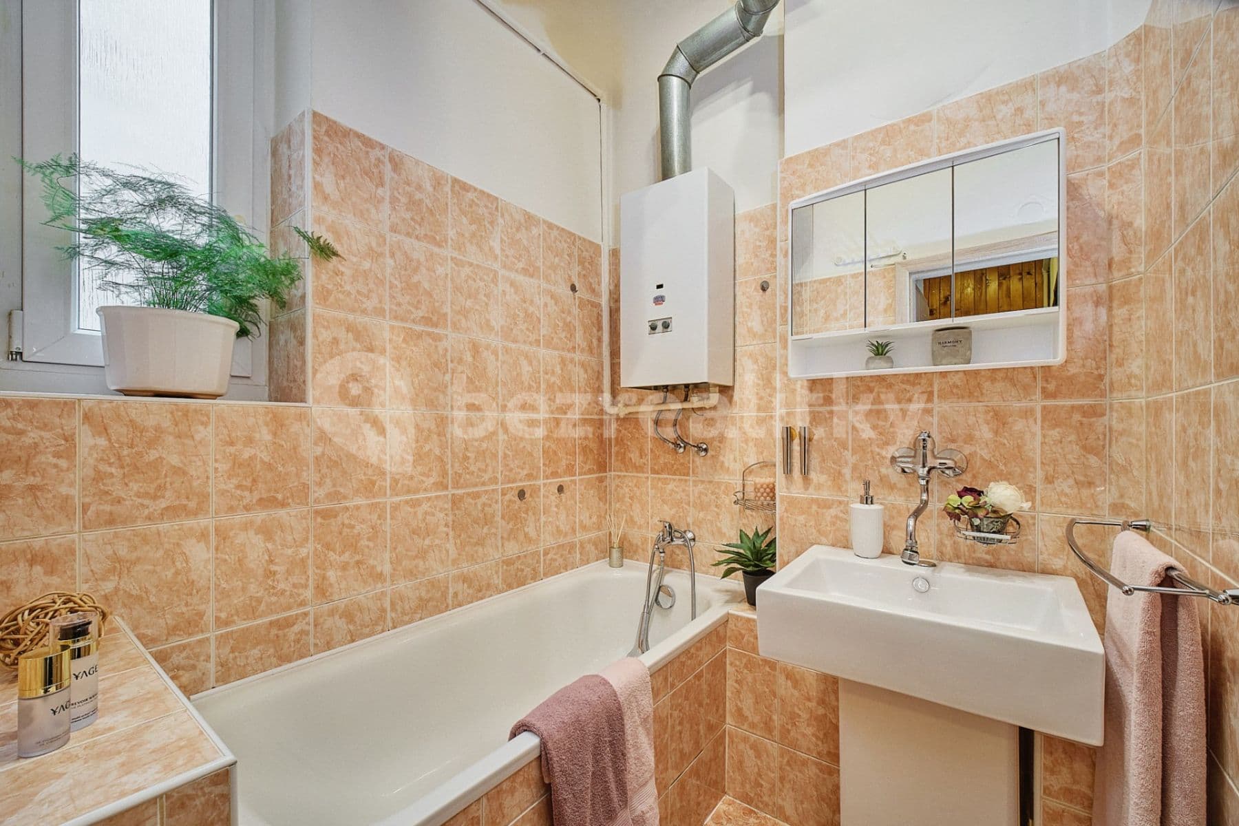 Pronájem bytu 2+kk 55 m², Baranova, Praha, Praha Pronájem bytu 2+kk 55 m², Baranova, Praha, Praha