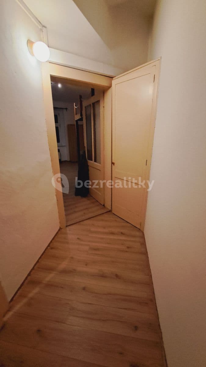Pronájem bytu 1+kk 30 m², U Křížku, Praha, Praha Pronájem bytu 1+kk 30 m², U Křížku, Praha, Praha