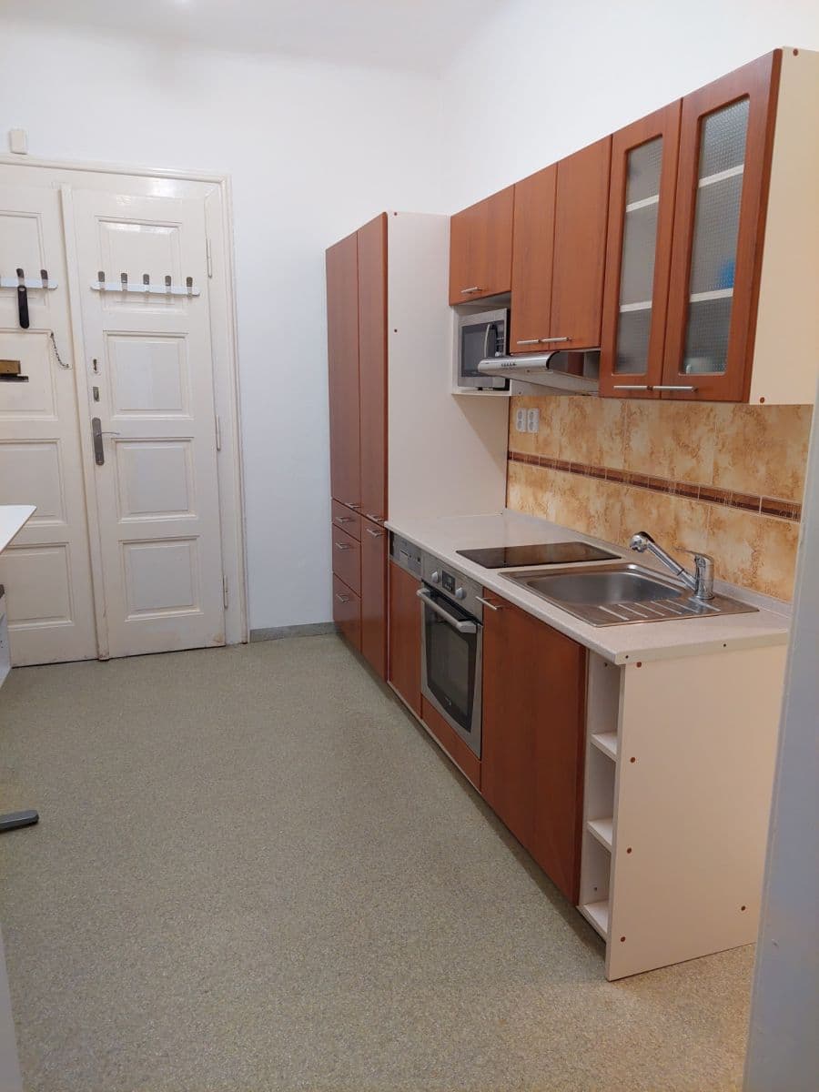 Pronájem bytu 2+1 43 m², Bělehradská, Praha, Praha Pronájem bytu 2+1 43 m², Bělehradská, Praha, Praha