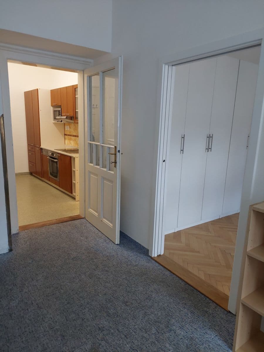 Pronájem bytu 2+1 43 m², Bělehradská, Praha, Praha Pronájem bytu 2+1 43 m², Bělehradská, Praha, Praha