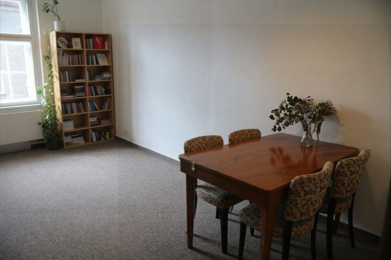 Pronájem bytu 2+1 43 m², Bělehradská, Praha, Praha Pronájem bytu 2+1 43 m², Bělehradská, Praha, Praha
