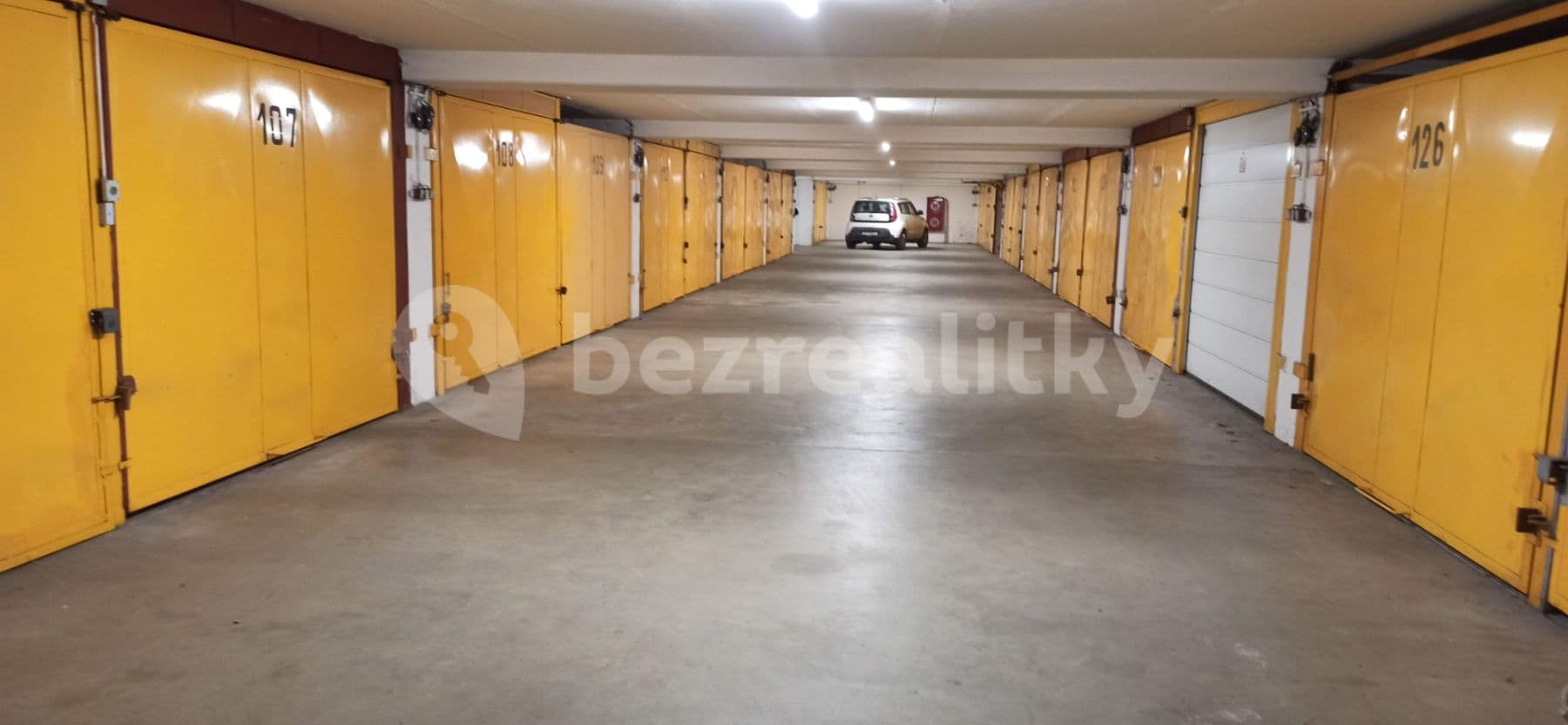 Pronájem garáže 19 m², Praha, Praha Pronájem garáže 19 m², Praha, Praha