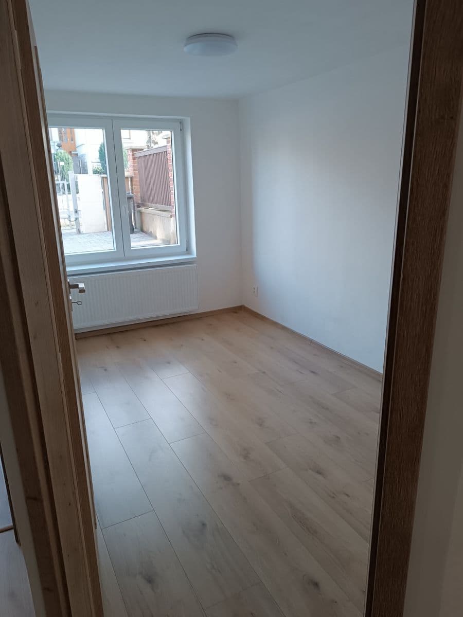 Prodej domu 200 m², pozemek 256 m², Polní, Plzeň, Plzeňský kraj Prodej domu 200 m², pozemek 256 m², Polní, Plzeň, Plzeňský kraj