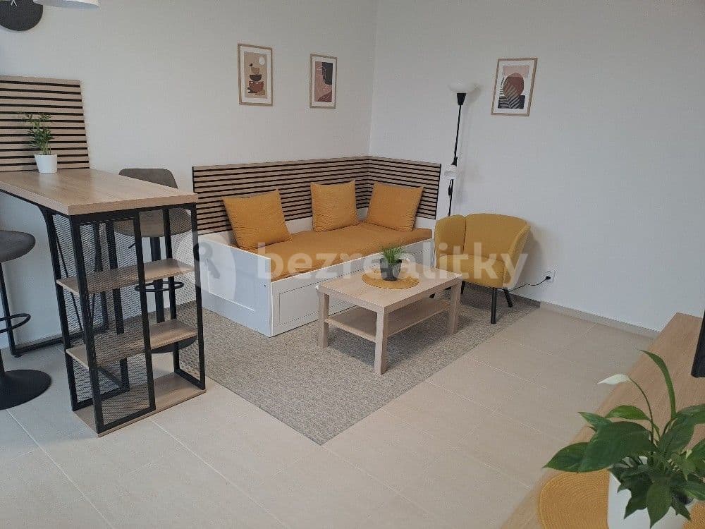 Pronájem bytu 1+1 32 m², Varnsdorfská, Praha, Praha Pronájem bytu 1+1 32 m², Varnsdorfská, Praha, Praha