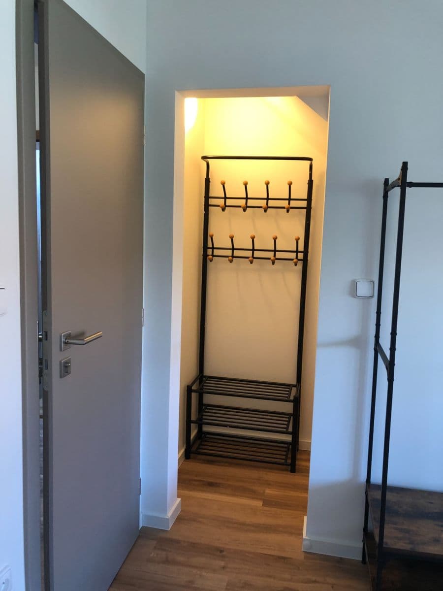 Pronájem bytu 1+kk 28 m², Bělohorská, Praha, Praha Pronájem bytu 1+kk 28 m², Bělohorská, Praha, Praha
