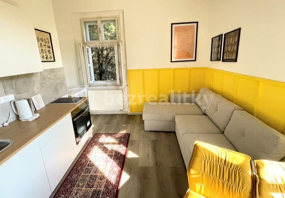 Pronájem bytu 1+kk 28 m², U Pekařky, Praha, Praha Pronájem bytu 1+kk 28 m², U Pekařky, Praha, Praha