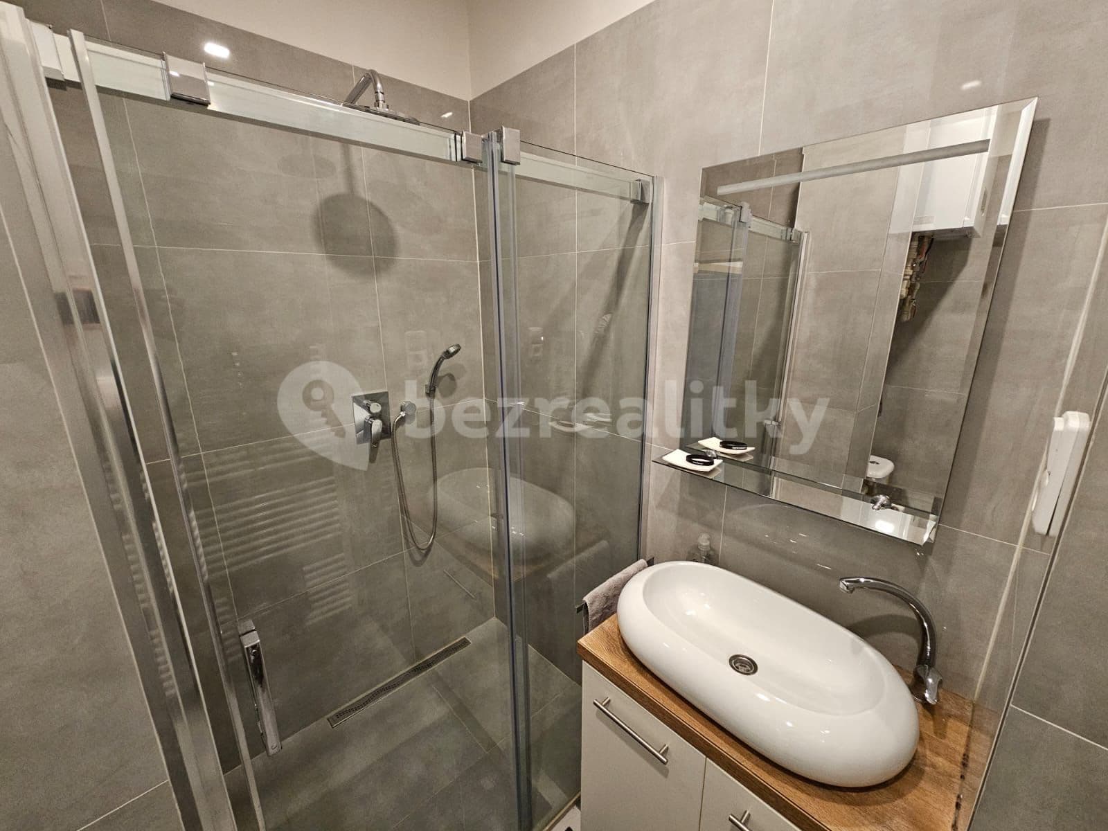 Pronájem bytu 2+kk 43 m², Na Louži, Praha, Praha Pronájem bytu 2+kk 43 m², Na Louži, Praha, Praha
