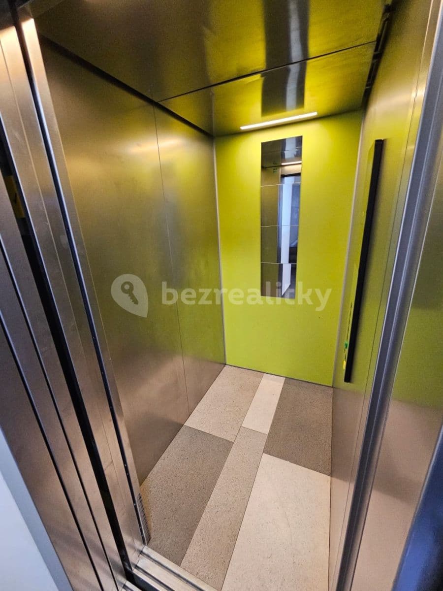 Pronájem bytu 2+kk 43 m², Na Louži, Praha, Praha Pronájem bytu 2+kk 43 m², Na Louži, Praha, Praha