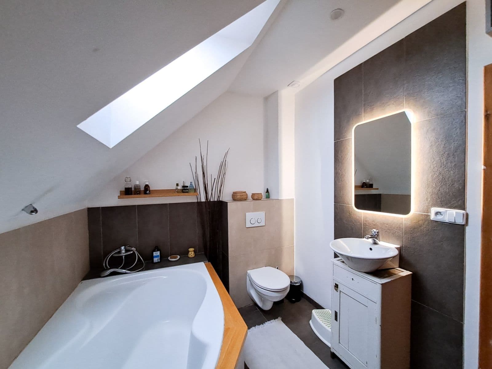 Prodej domu 79 m², pozemek 65 m², Krhanice, Středočeský kraj Prodej domu 79 m², pozemek 65 m², Krhanice, Středočeský kraj