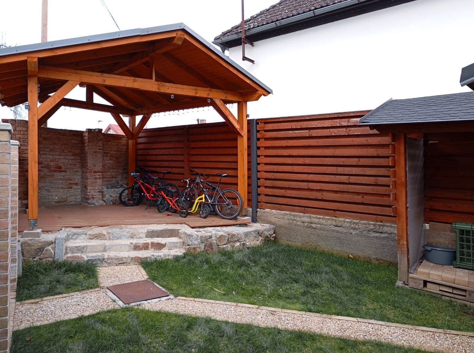 Prodej domu 79 m², pozemek 65 m², Krhanice, Středočeský kraj Prodej domu 79 m², pozemek 65 m², Krhanice, Středočeský kraj