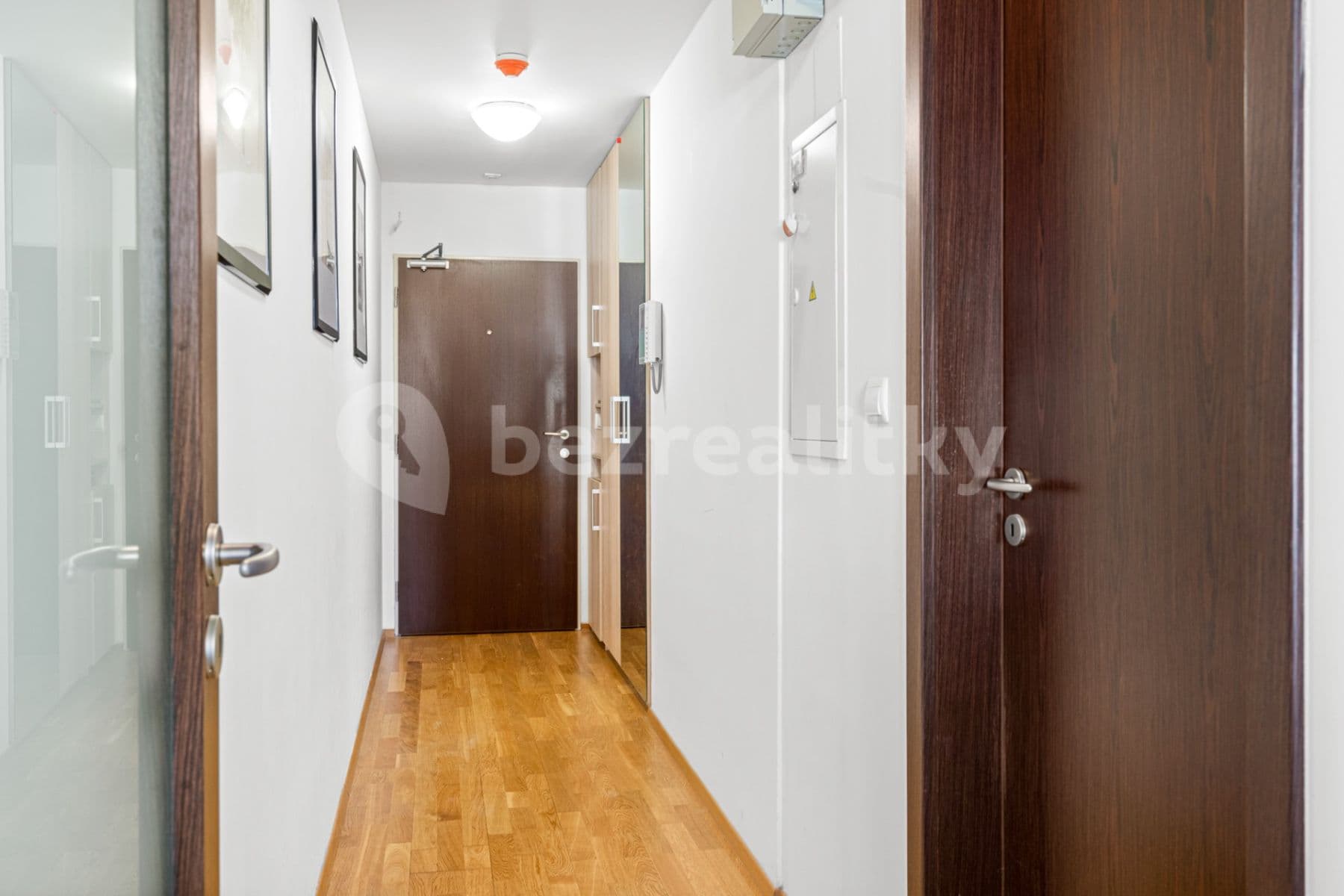 Pronájem bytu 1+kk 40 m², Malešická, Praha, Praha Pronájem bytu 1+kk 40 m², Malešická, Praha, Praha