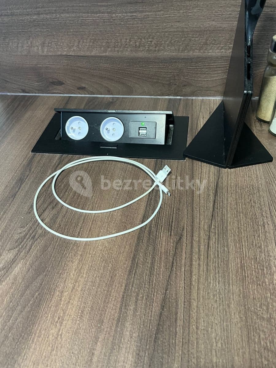 Pronájem bytu 1+kk 40 m², Hornoměcholupská, Praha, Praha Pronájem bytu 1+kk 40 m², Hornoměcholupská, Praha, Praha