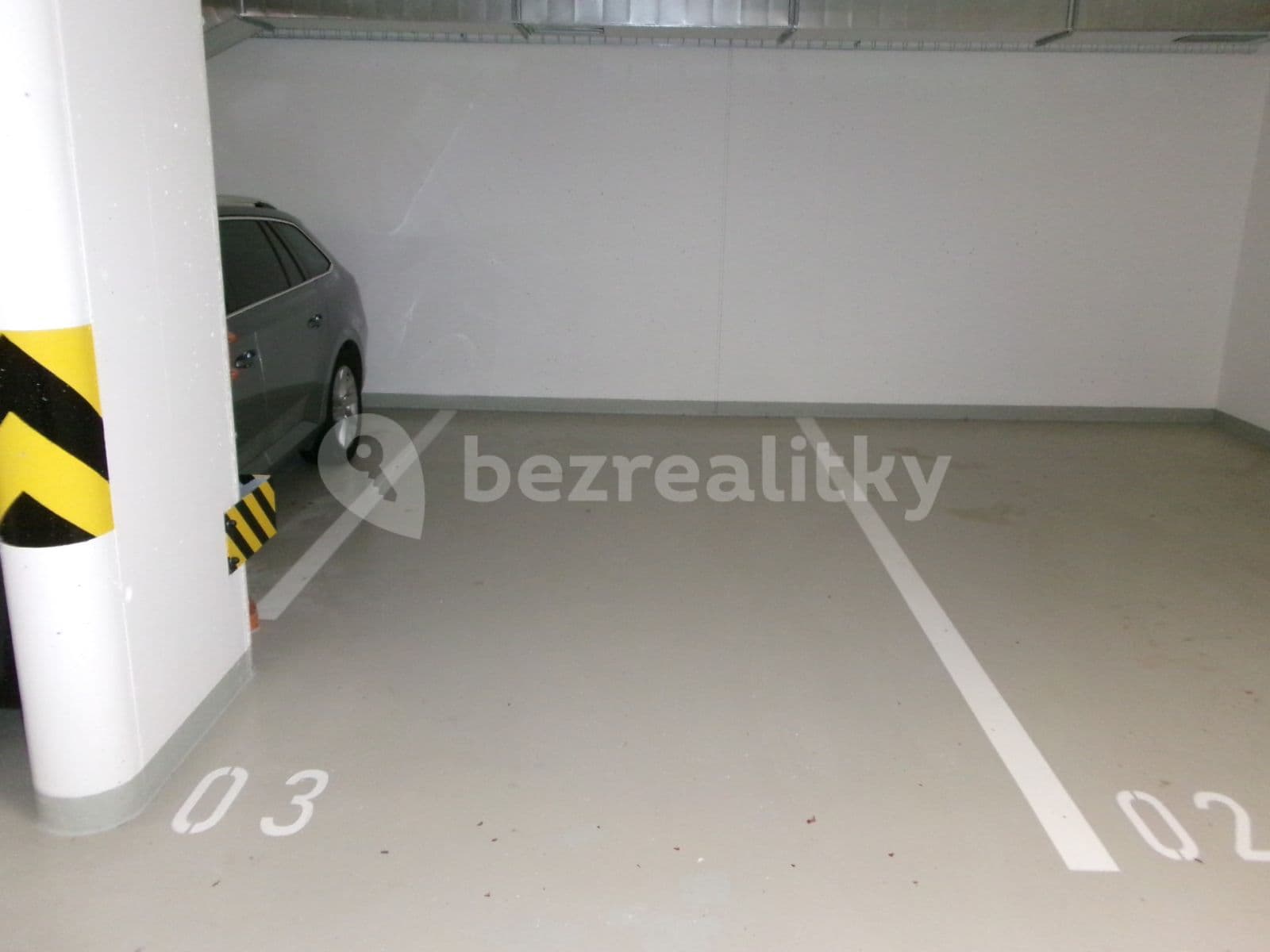 Pronájem garáže 12 m², Mazurská, Praha, Praha Pronájem garáže 12 m², Mazurská, Praha, Praha