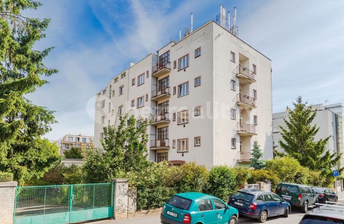 Pronájem bytu 3+1 90 m², Nad Kajetánkou, Praha, Praha Pronájem bytu 3+1 90 m², Nad Kajetánkou, Praha, Praha