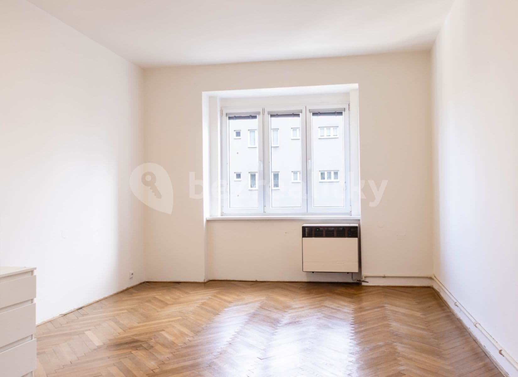 Pronájem bytu 3+1 90 m², Nad Kajetánkou, Praha, Praha Pronájem bytu 3+1 90 m², Nad Kajetánkou, Praha, Praha