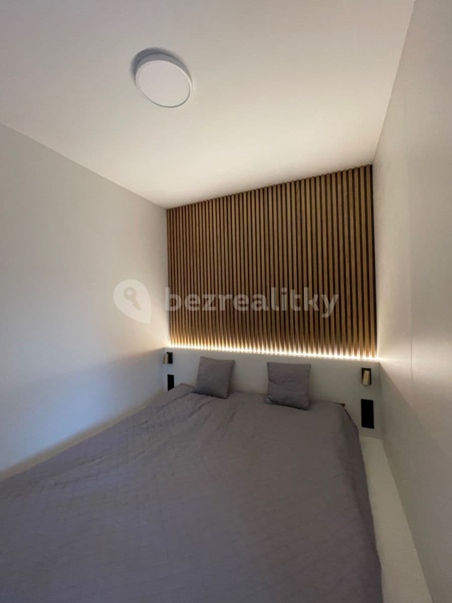 Pronájem bytu 2+kk 43 m², V Háji, Praha, Praha Pronájem bytu 2+kk 43 m², V Háji, Praha, Praha