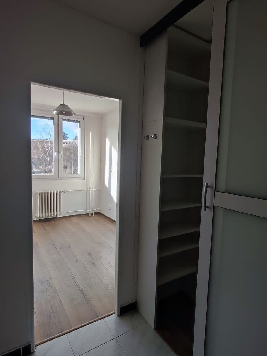 Prodej bytu 3+kk 70 m², Holíkova, Jílové u Prahy, Středočeský kraj Prodej bytu 3+kk 70 m², Holíkova, Jílové u Prahy, Středočeský kraj