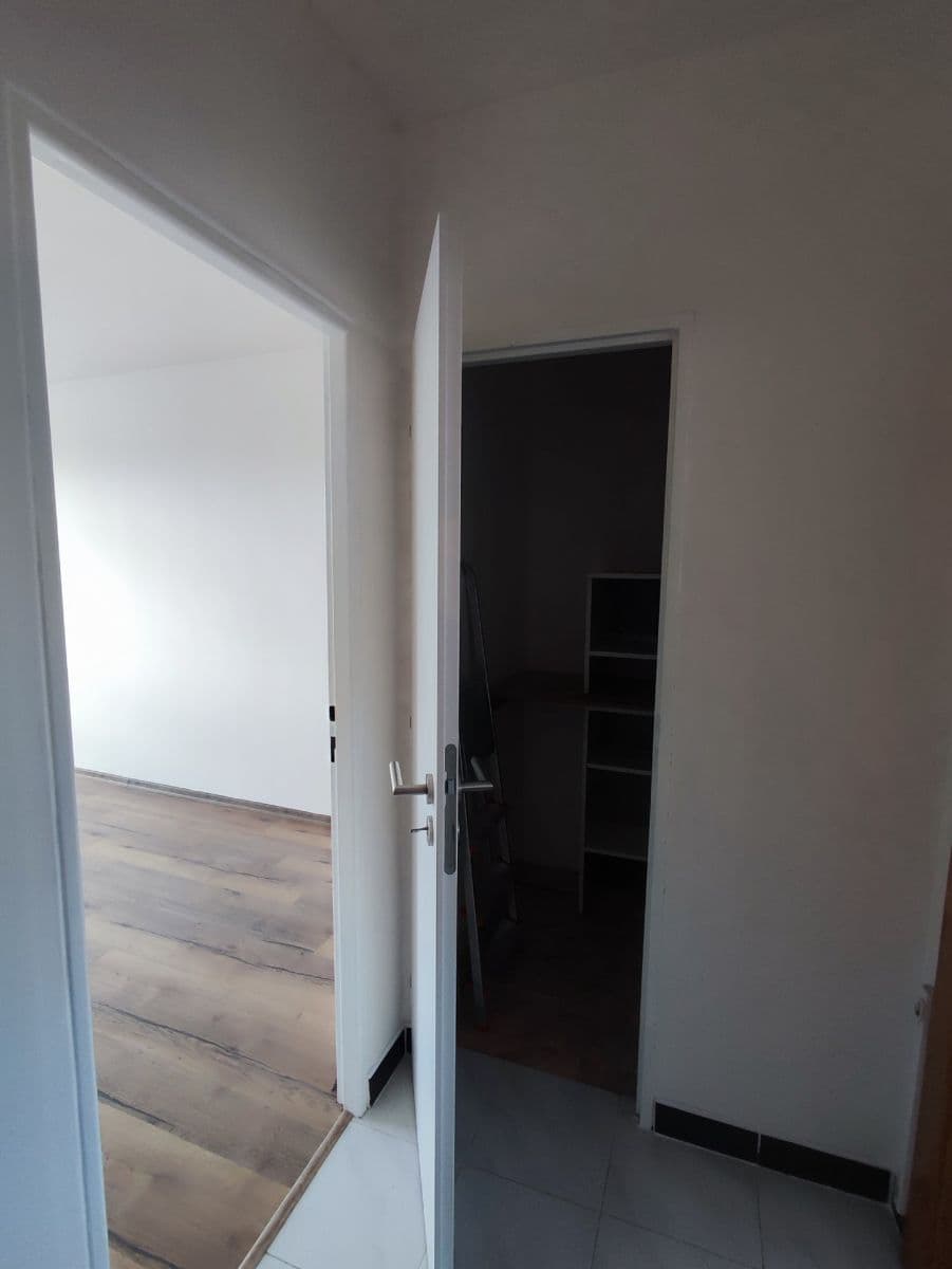 Prodej bytu 3+kk 70 m², Holíkova, Jílové u Prahy, Středočeský kraj Prodej bytu 3+kk 70 m², Holíkova, Jílové u Prahy, Středočeský kraj