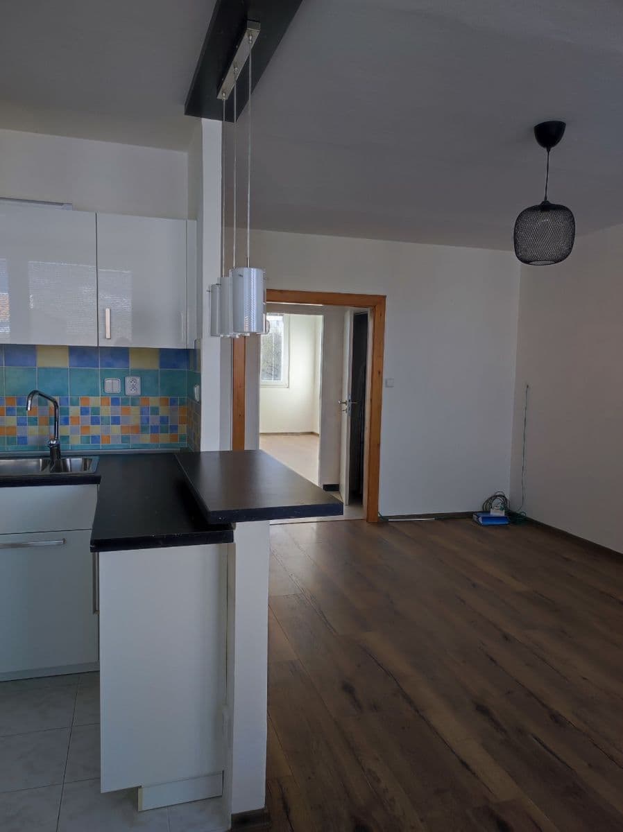 Prodej bytu 3+kk 70 m², Holíkova, Jílové u Prahy, Středočeský kraj Prodej bytu 3+kk 70 m², Holíkova, Jílové u Prahy, Středočeský kraj