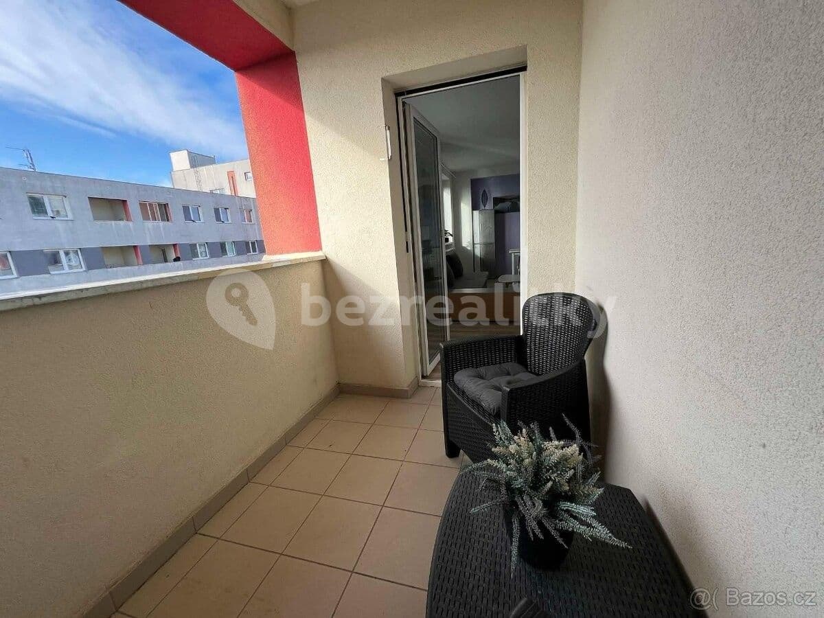 Pronájem bytu 1+kk 38 m², Bořenovská, Holešov, Zlínský kraj Pronájem bytu 1+kk 38 m², Bořenovská, Holešov, Zlínský kraj