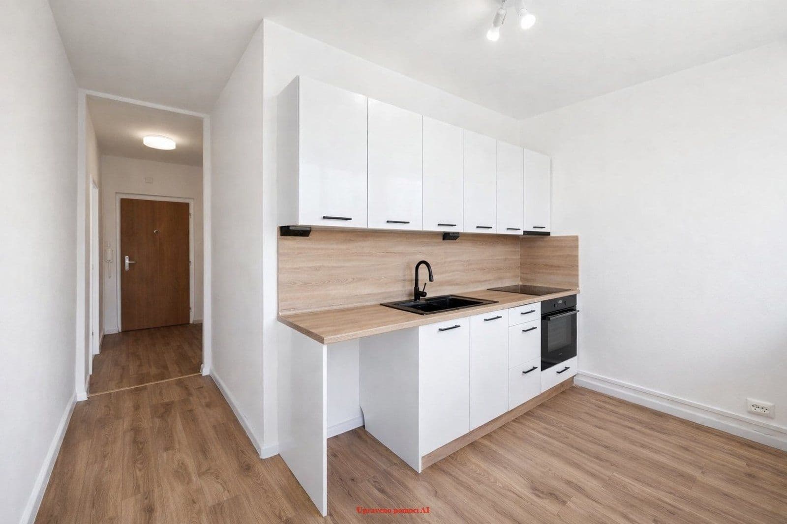 Pronájem bytu 1+1 35 m², Školská, Karviná, Moravskoslezský kraj Pronájem bytu 1+1 35 m², Školská, Karviná, Moravskoslezský kraj