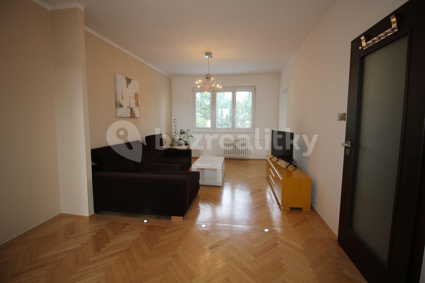 Pronájem bytu 2+1 56 m², Přistoupimská, Praha, Praha