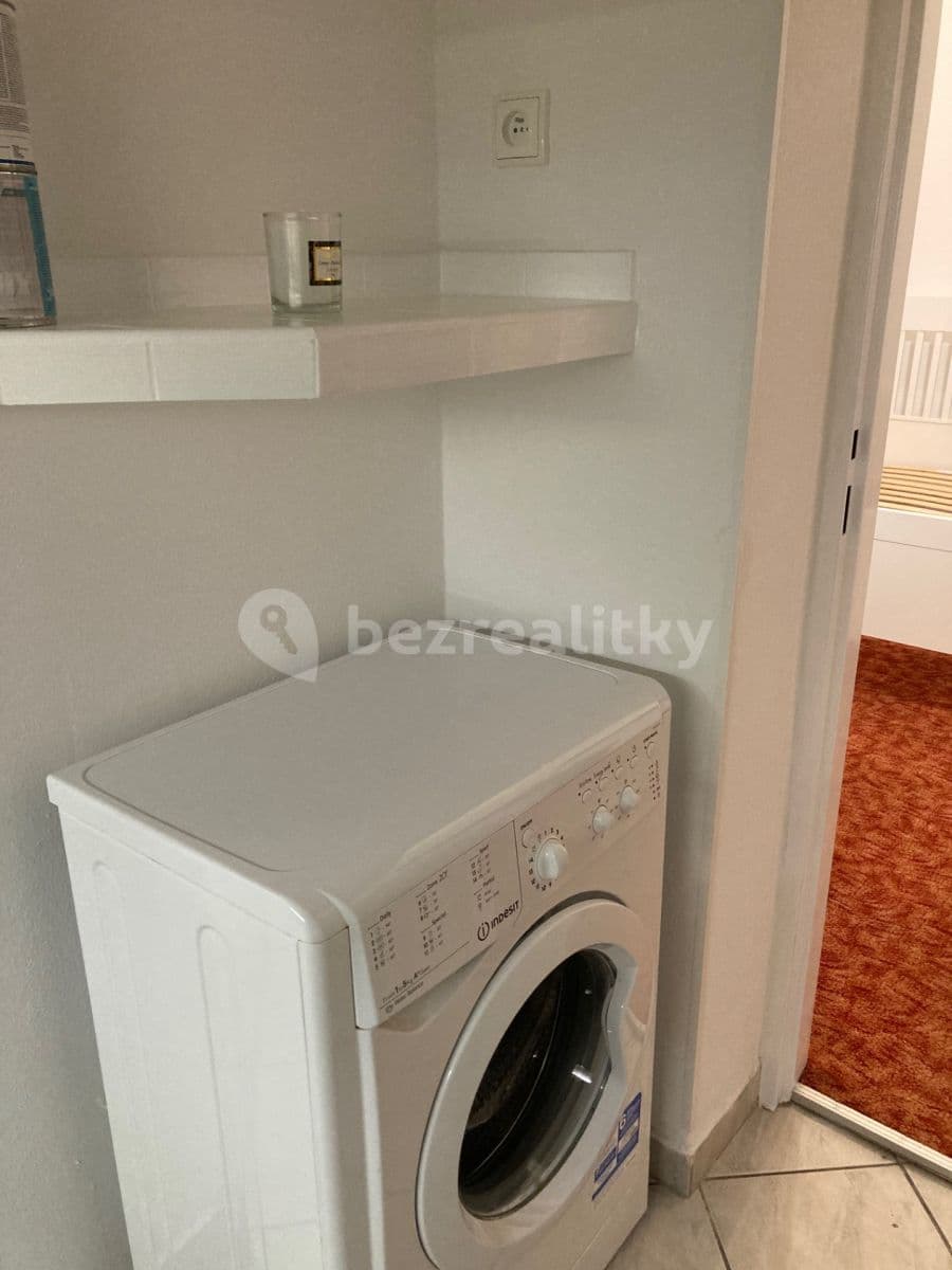 Pronájem bytu 1+kk 25 m², Bulovka, Praha, Praha Pronájem bytu 1+kk 25 m², Bulovka, Praha, Praha