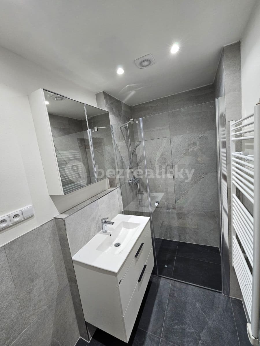 Pronájem bytu 3+1 68 m², Na Křivině, Praha, Praha Pronájem bytu 3+1 68 m², Na Křivině, Praha, Praha