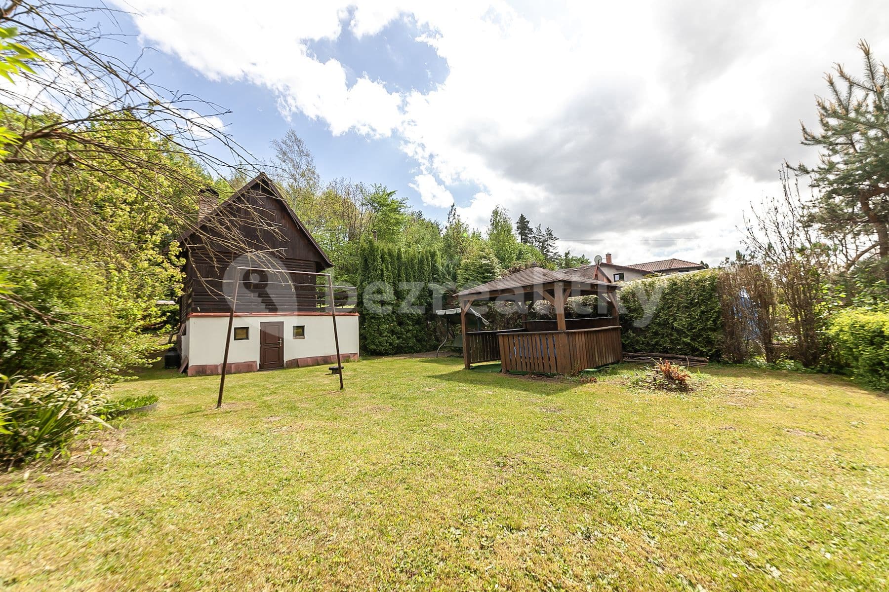 Prodej pozemku 591 m², Krhanice, Krhanice, Středočeský kraj Prodej pozemku 591 m², Krhanice, Krhanice, Středočeský kraj