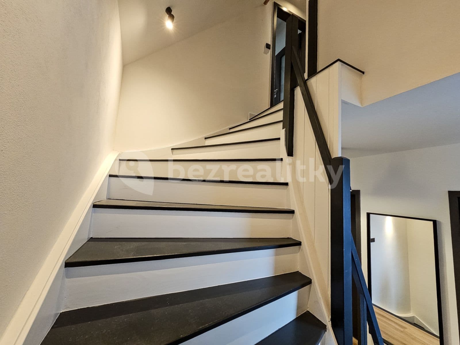 Pronájem bytu 4+kk 96 m², Dykova, Ústí nad Labem, Ústecký kraj Pronájem bytu 4+kk 96 m², Dykova, Ústí nad Labem, Ústecký kraj