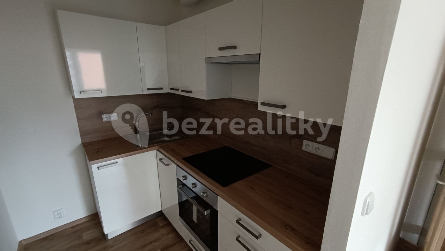 Pronájem bytu 2+kk 45 m², Frýdlantská, Praha, Praha Pronájem bytu 2+kk 45 m², Frýdlantská, Praha, Praha