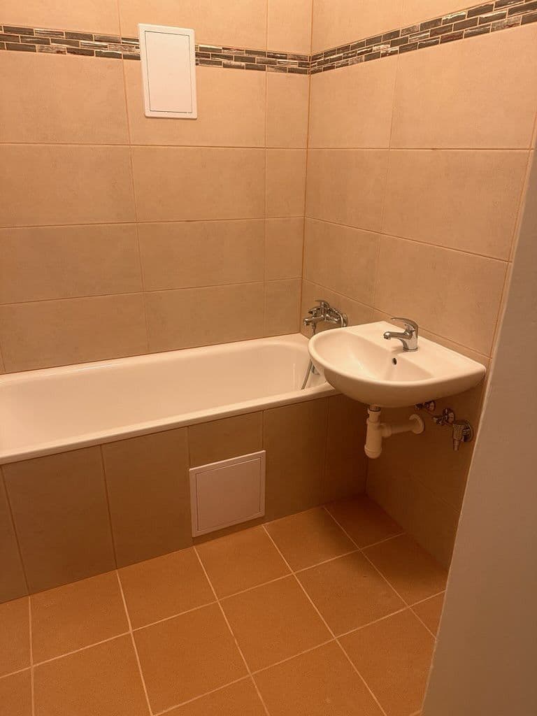 Pronájem bytu 40 m², Ječná, Praha, Praha Pronájem bytu 40 m², Ječná, Praha, Praha