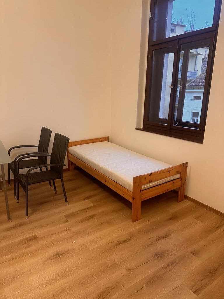 Pronájem bytu 40 m², Ječná, Praha, Praha Pronájem bytu 40 m², Ječná, Praha, Praha